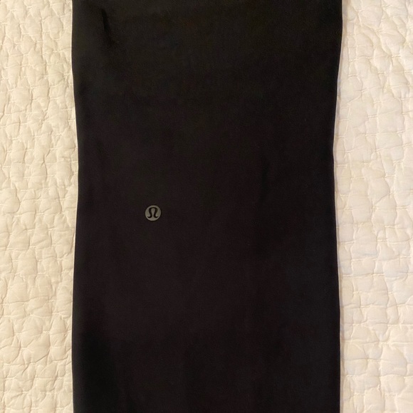 Lululemon capris - Picture 4 of 5
